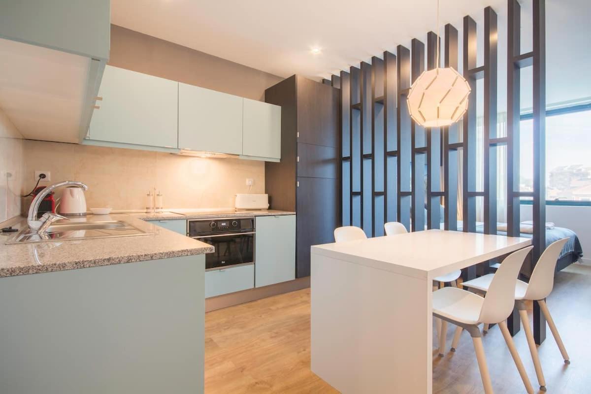 446 Gale Modern Apartment Elevator,Parking بورتو المظهر الخارجي الصورة